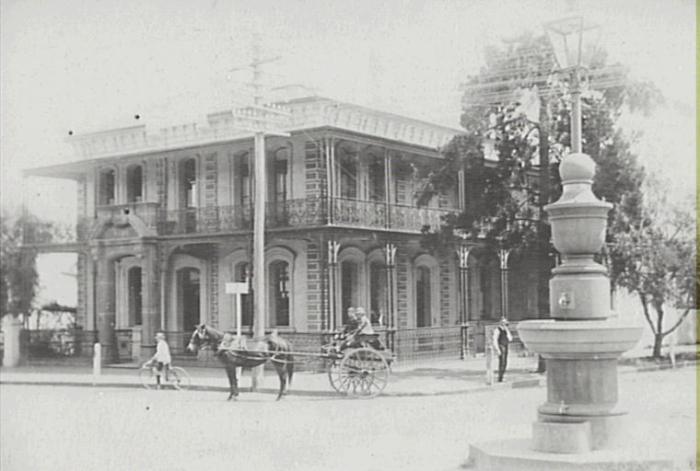 A 1915 view of Commercial Banking Co building at corner of Argyle and John Street Camden