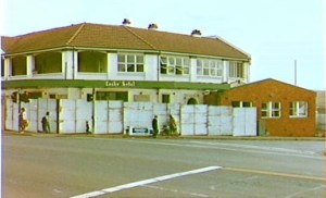 Lacks Hotel Campbelltown about to be demolished in 1984. (The History Buff)