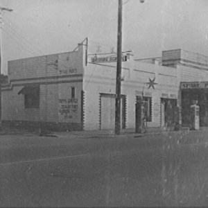 Silver Star Garage operated by Charles Tripp in Queens Street Campbelltown c.1940s (The History Buff)