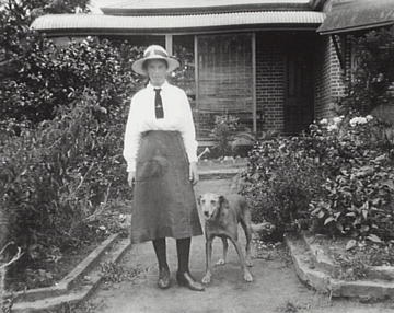 Llewella Davies Naant Gwylan 33a Exeter St SCEGGS uniform CIPP