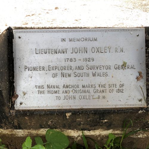 Elderslie John Oxley Cottage Plaque Anchor 2020 IW lowres