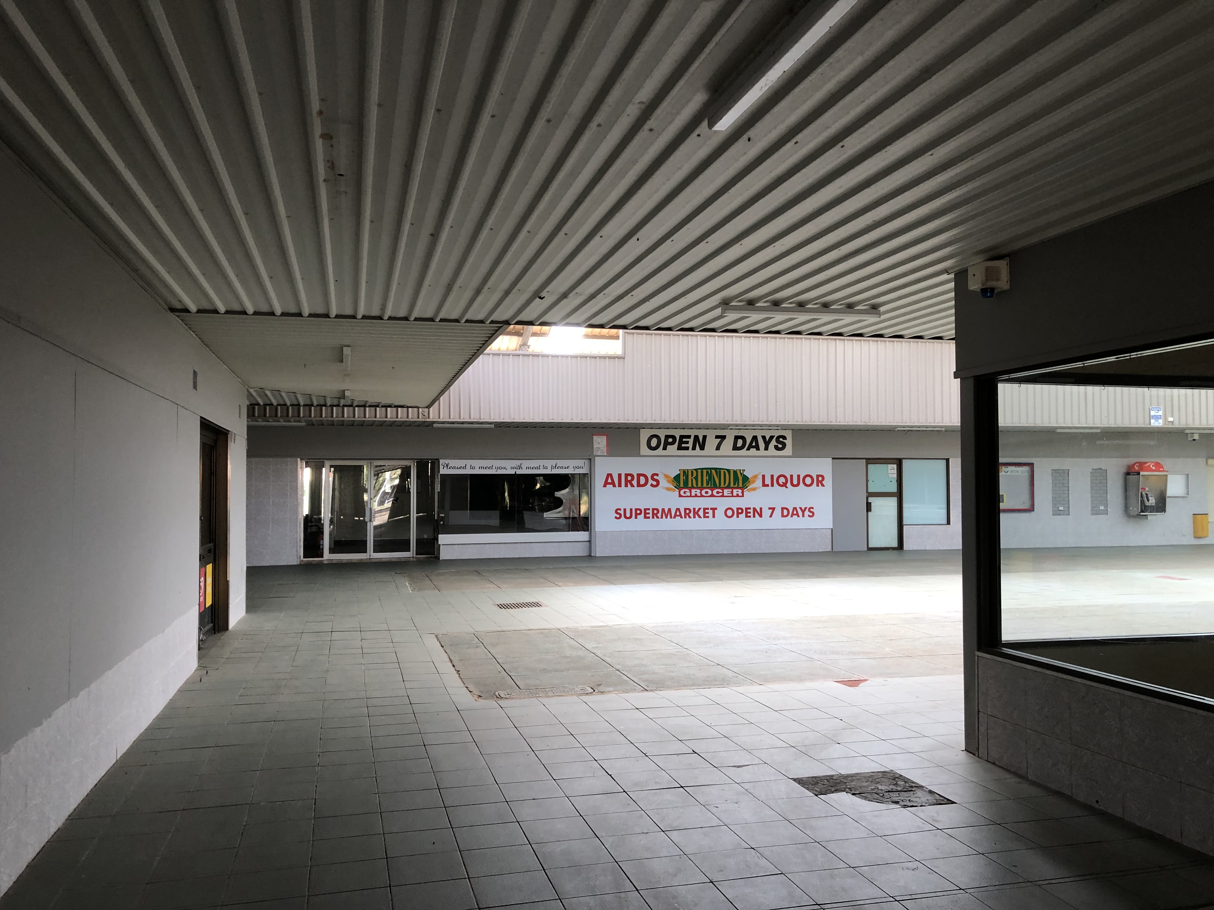 Airds Shopping Centre Interior Signage 2020 IW lowres